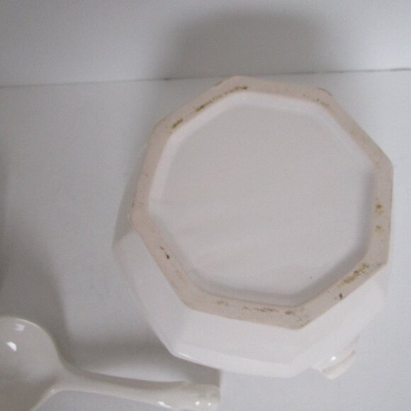 small ceramic soup sauce tureen